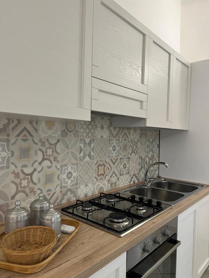 Appartamento Il Caracolo A Cala Francese 라마달레나 외부 사진